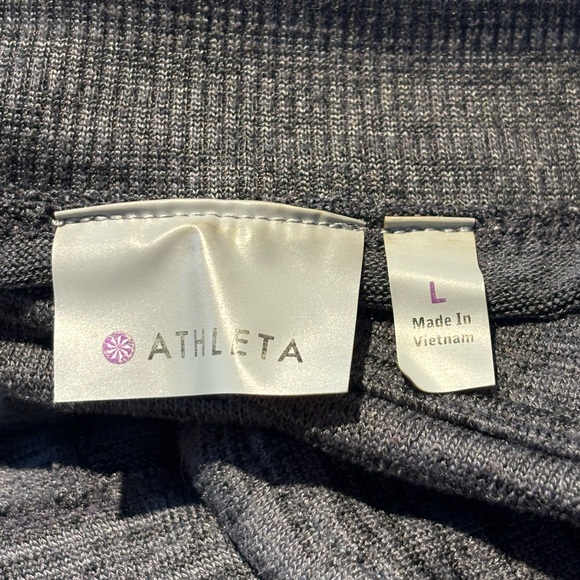Athleta Downplay Athletic Skirt - Picture 3 of 3